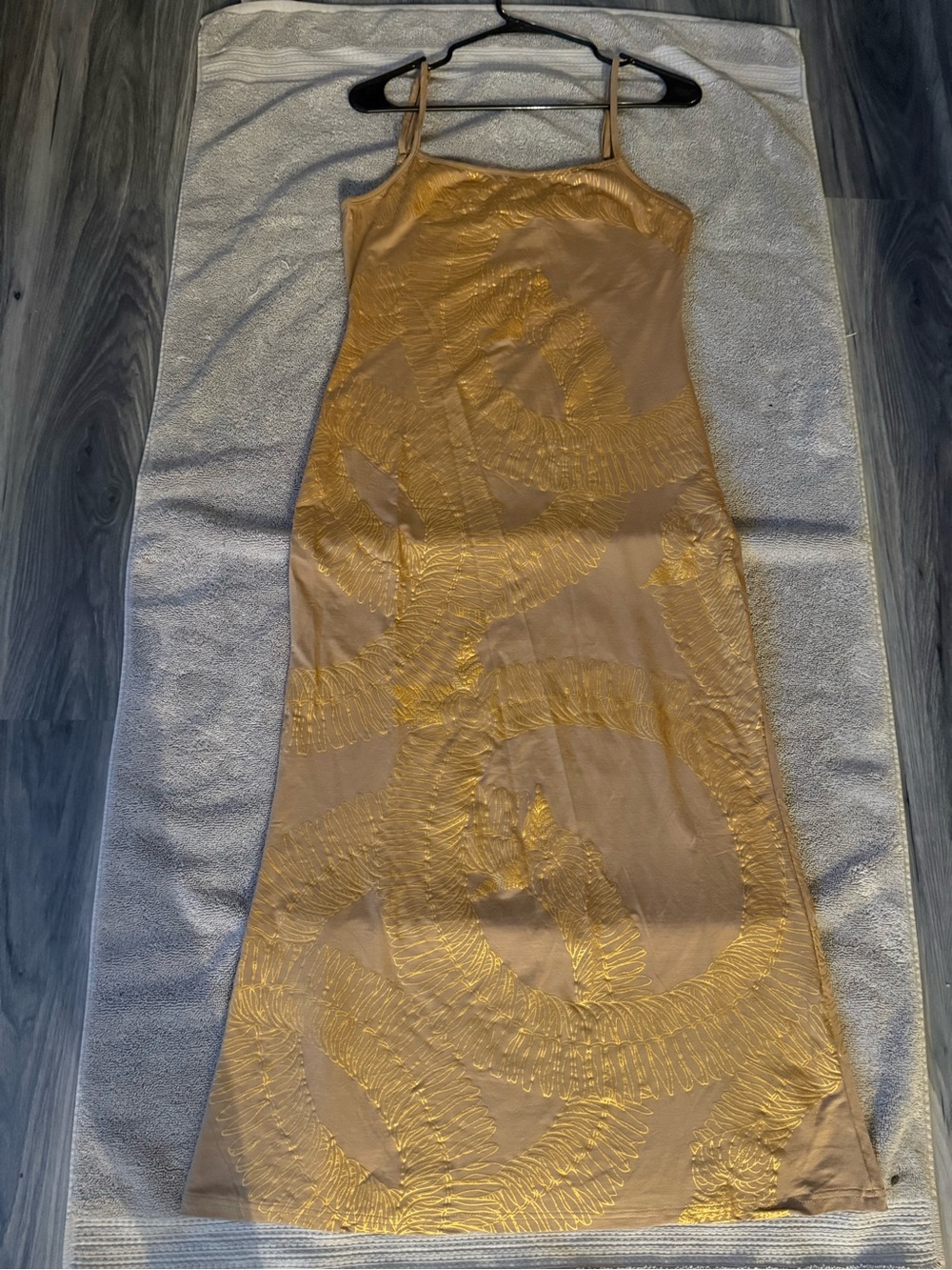 LexBreezy Elegant sleeveless  Tan / Gold Dress NWOT #lexbreezy